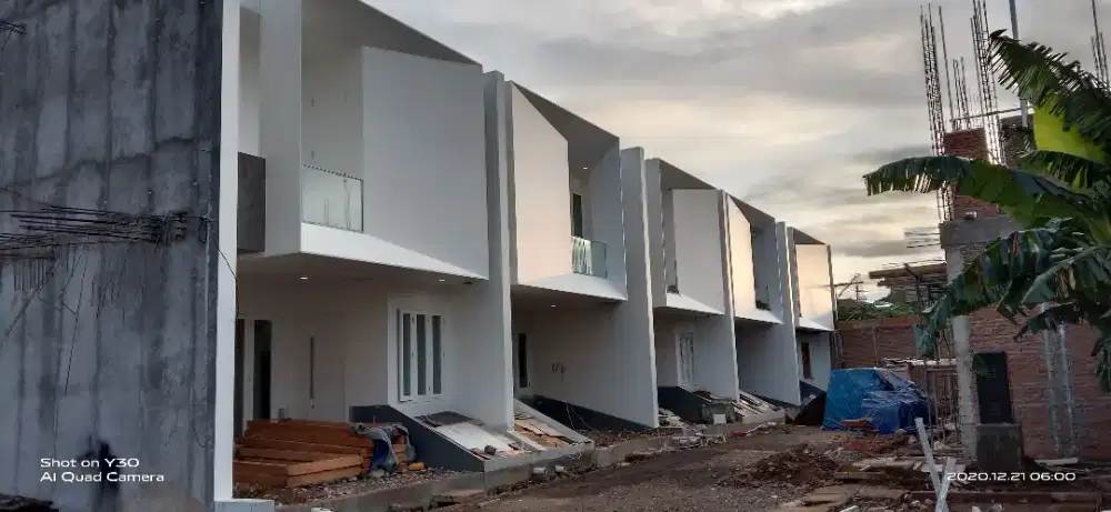 Tukang bangunan borongan dan harian