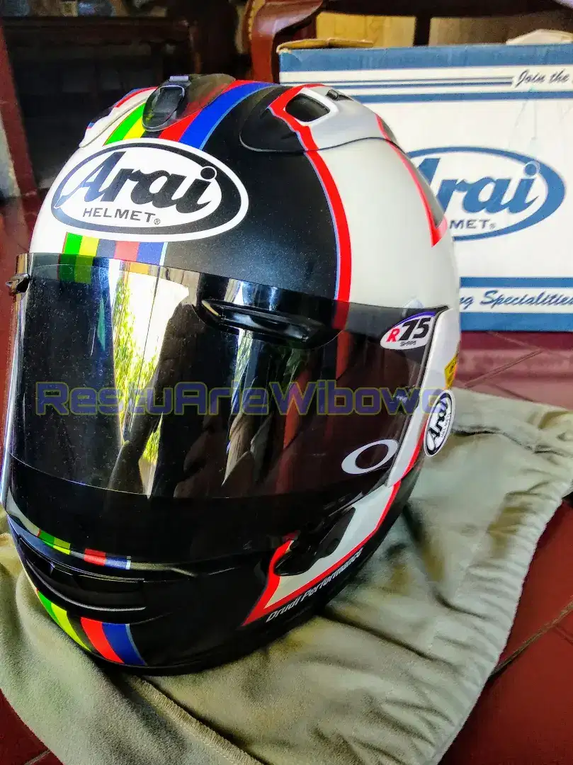 Helm Arai RX7X Leon Haslam