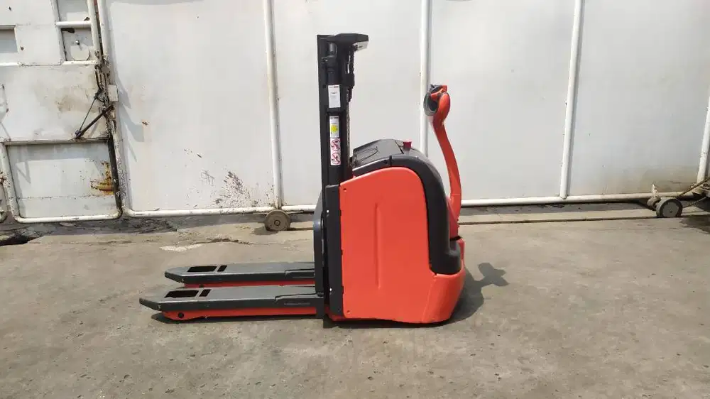 Forklift Linde L16 Stacker Elektrik Jabodetabek