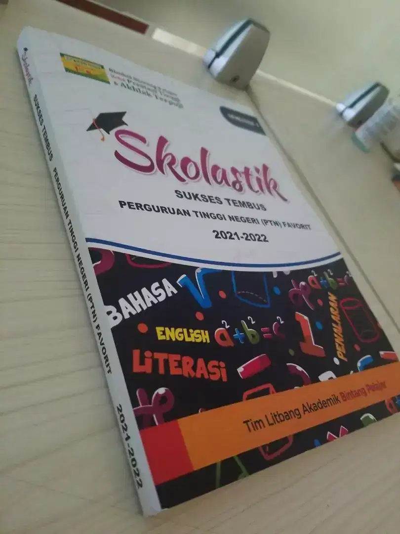 Buku Latihan soal skolastik soshum