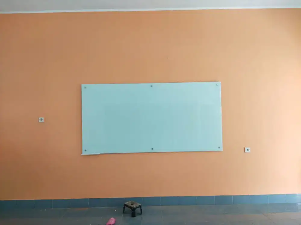 Glassboard UK 120x240 cm 8 mm tempel dinding