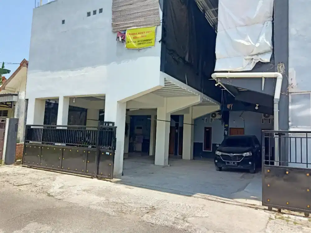 Kos Pria cukup nyaman fasilitas AC,kipas angin,TV 32 k mandi dalam