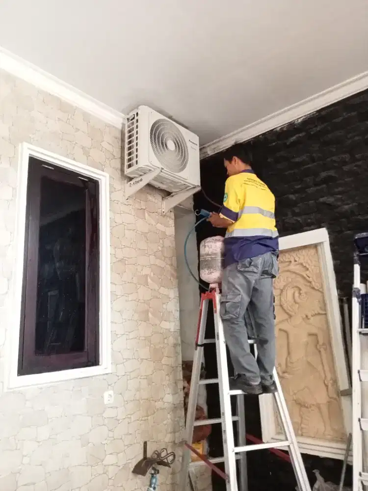 Service Cuci AC cleaning Sleman