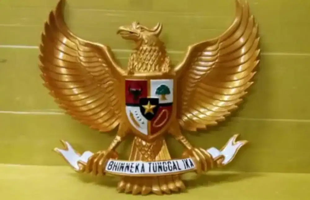Grosir/ecer PATUNG GARUDA PANCASILA . UK 40×45 cm
