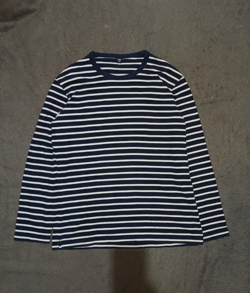 Longshirt uniqlo salur lengan panjang