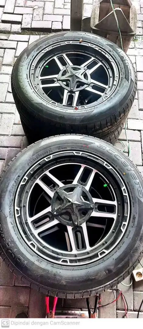 Ban ring 20 pcd 6x139 buat pajero fortuner mux dll kondsi seperti baru