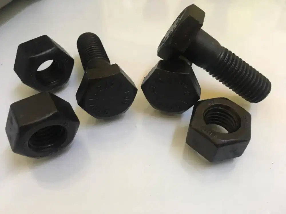 baut baja berbagai ukuran