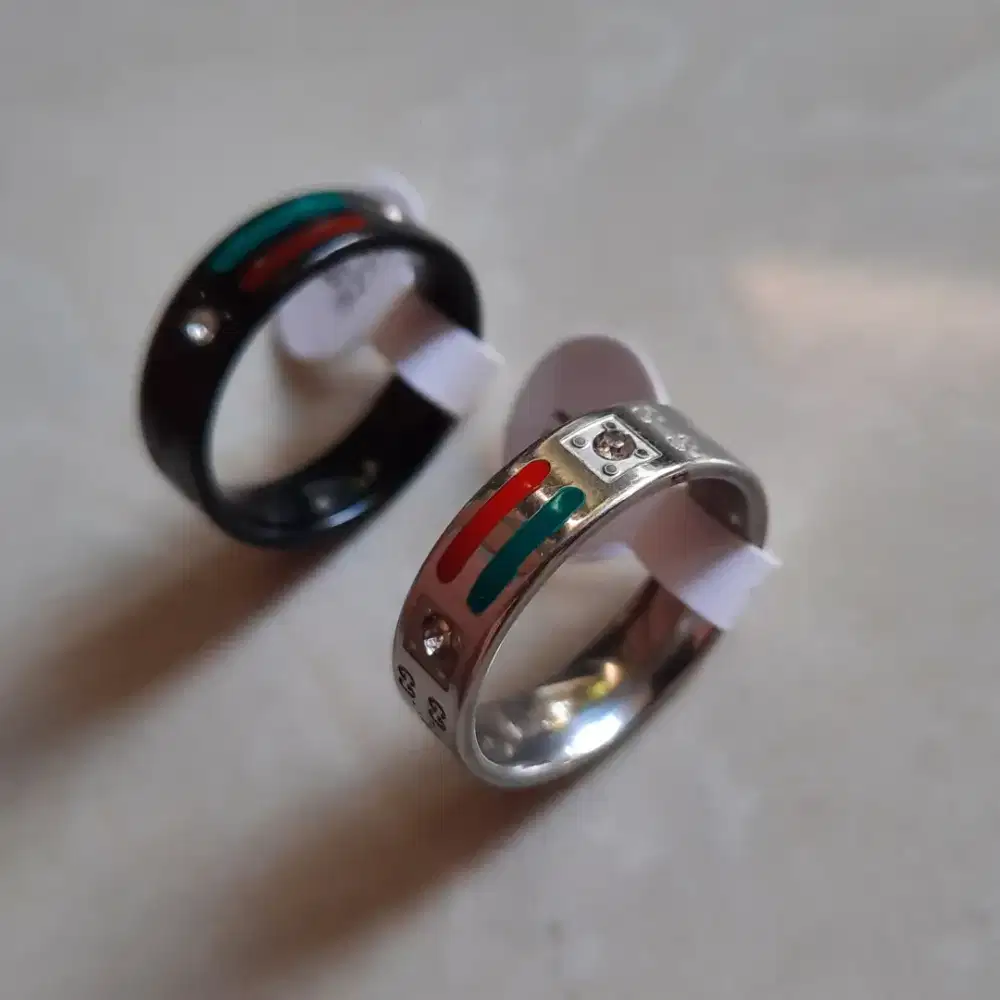 Cincin Gucci Titanium
