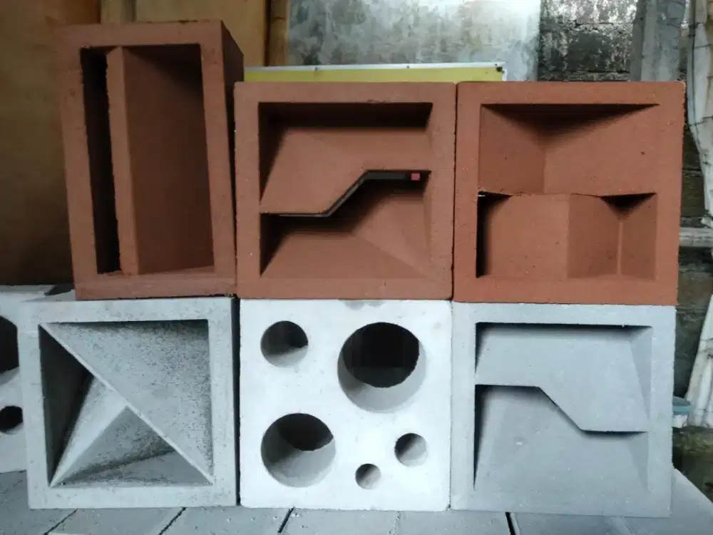 Roster Loster minimalis