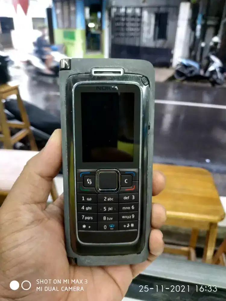 NOKIA E90 MOCCA GRESS