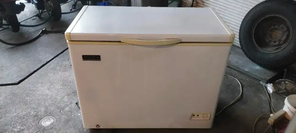 Chest Freezer 200 Liter Modena MD 20 W, 205 Liter, SECOND, Bandung