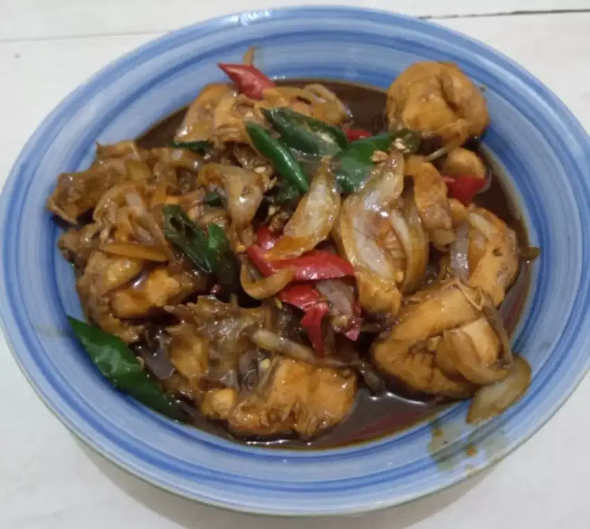 Ayam lada hitam.