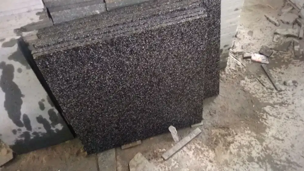 Batu candi berbagai ukuran