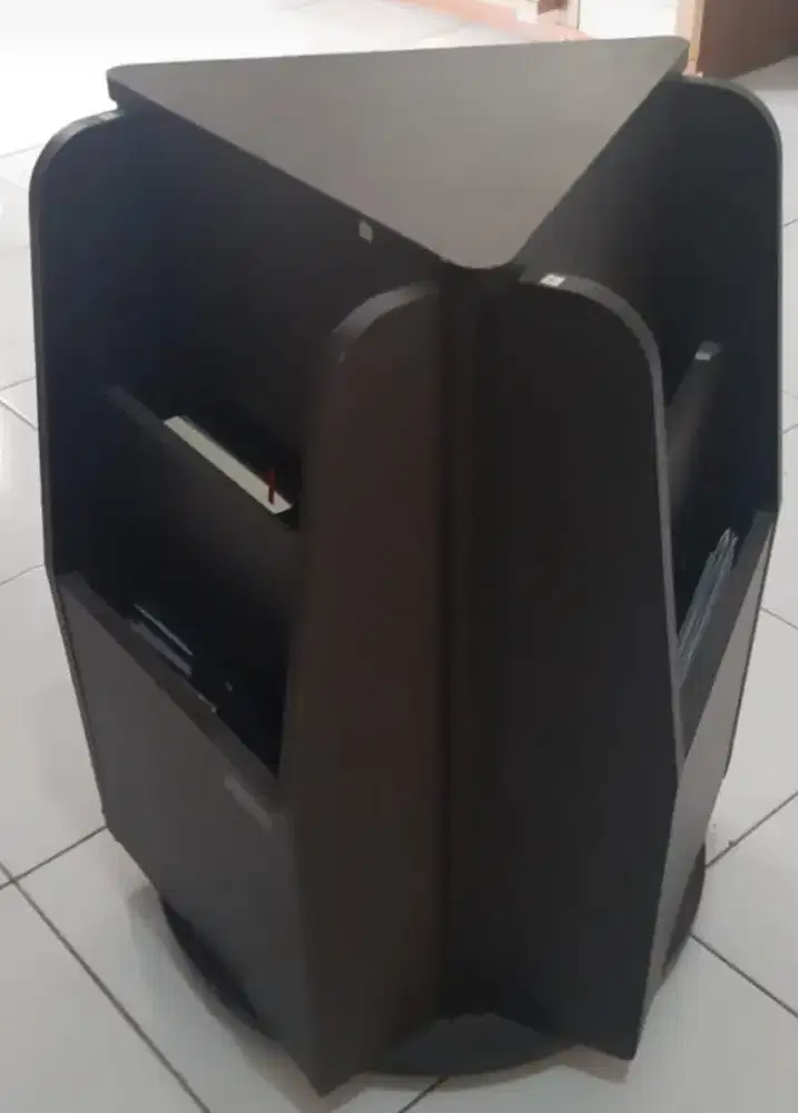 Rak buku putar msh bgs bgt