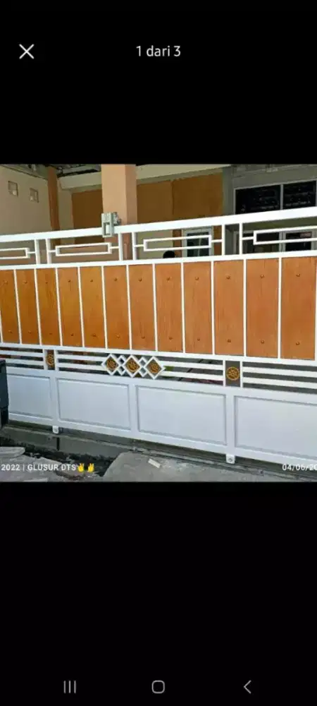 Pintu pagar motif bunga