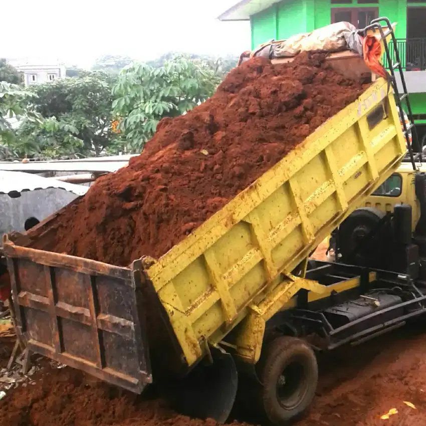 Tanah urugan merah murni