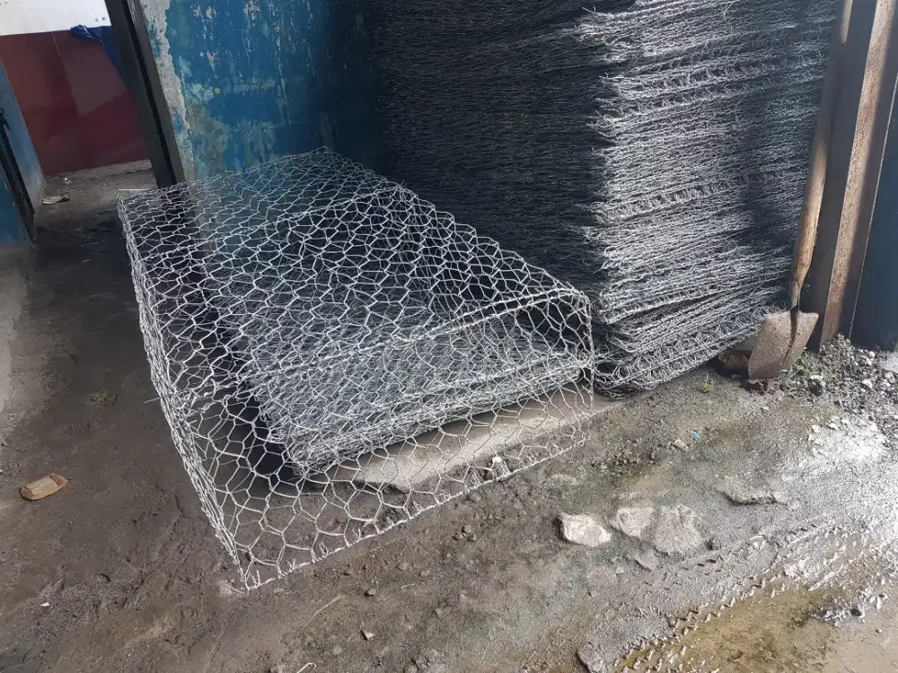 bronjong kawat penahan longsor