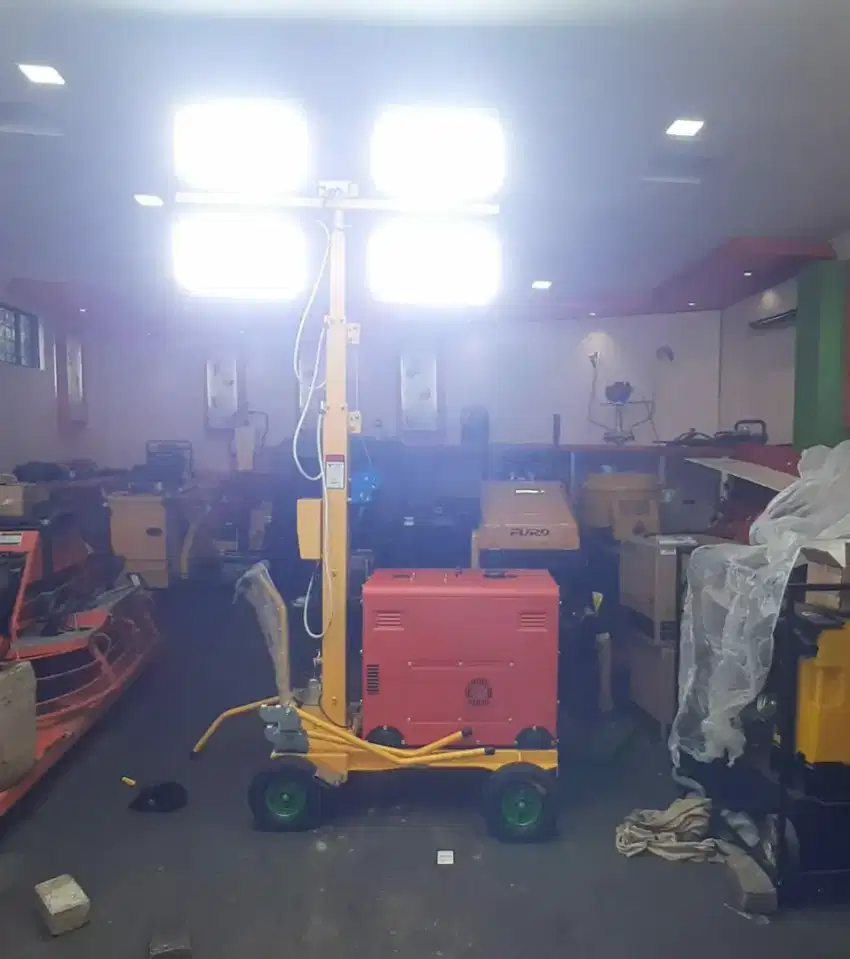 Jual Light tower led 400 watt x 4 Diesel / lighting tower fzm1000B