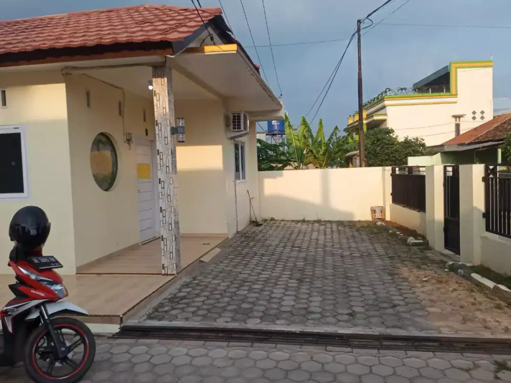Rumah kontrakan.