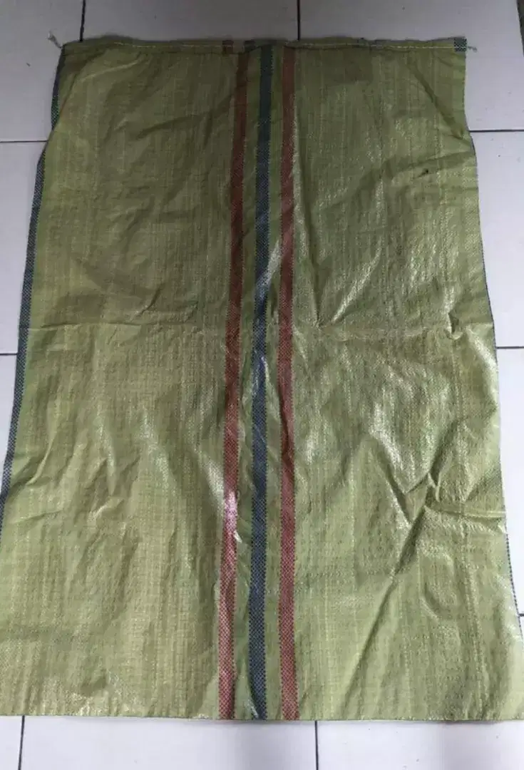 Jual karung bekas ukuran besar dan kecil