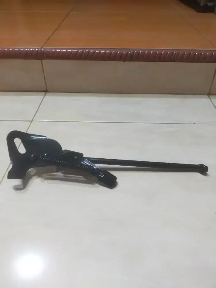 Standar sepeda samping standar sepeda jengki