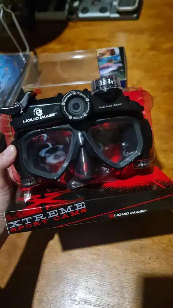 scuba mask camera liquid image