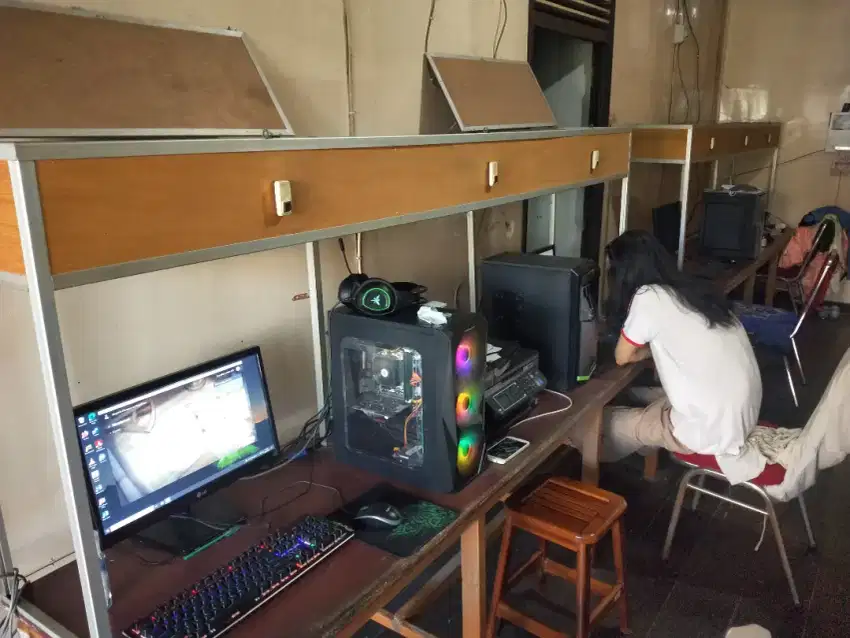 Meja ( EX WARNET ) MURAH!!!
