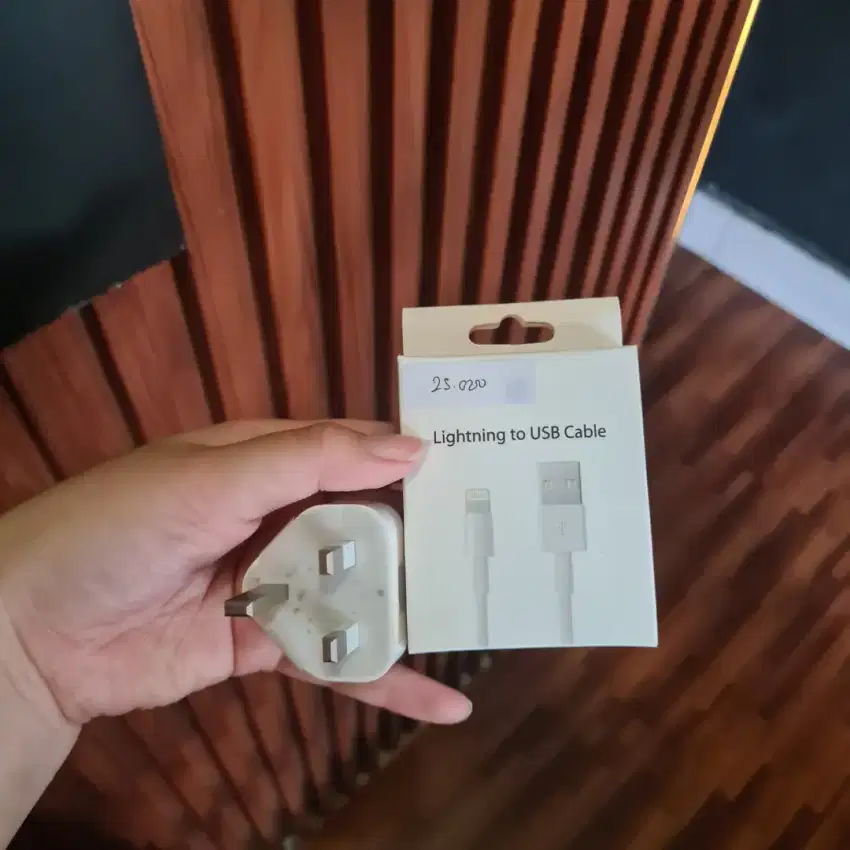 Charger 5Watt Kaki 3 OEM + Kabel USB