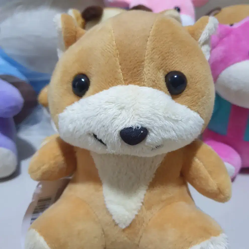 Boneka # coklat muda putih