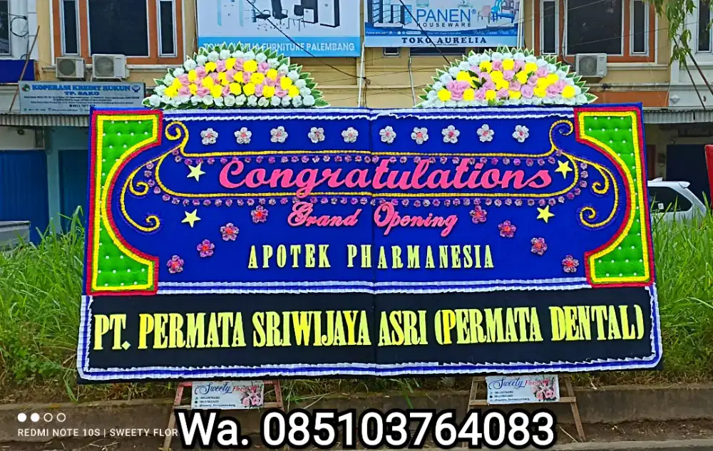 Bunga papan Karangan bunga ucapan desain tidak norak