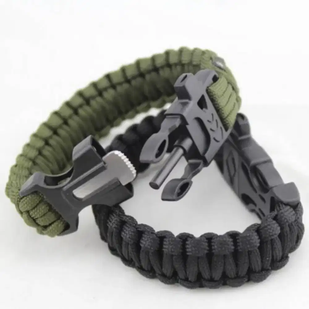 Gelang paracord survival bracelet with magnesium fire starter peluit
