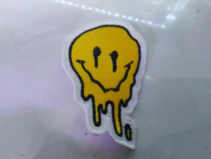 emblem patch bordir smell meleleh