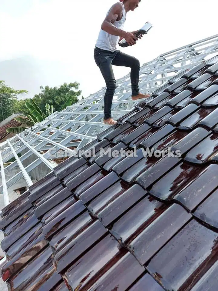 RANGKA ATAP BAJA RINGAN KUAT BERGARANSI KUALITAS SNI