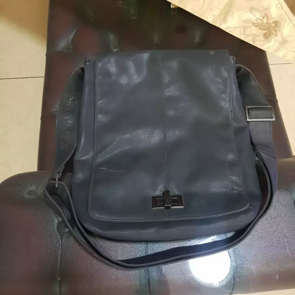 Tas Slempang Kulit FX Creations Hitam