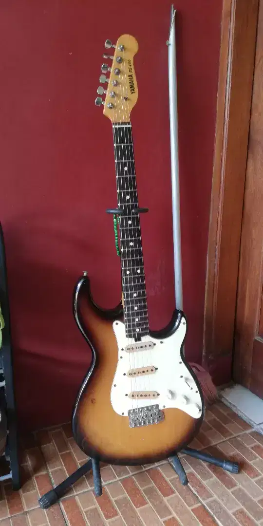 Gitar Yamaha Stratocaster SE450 1984