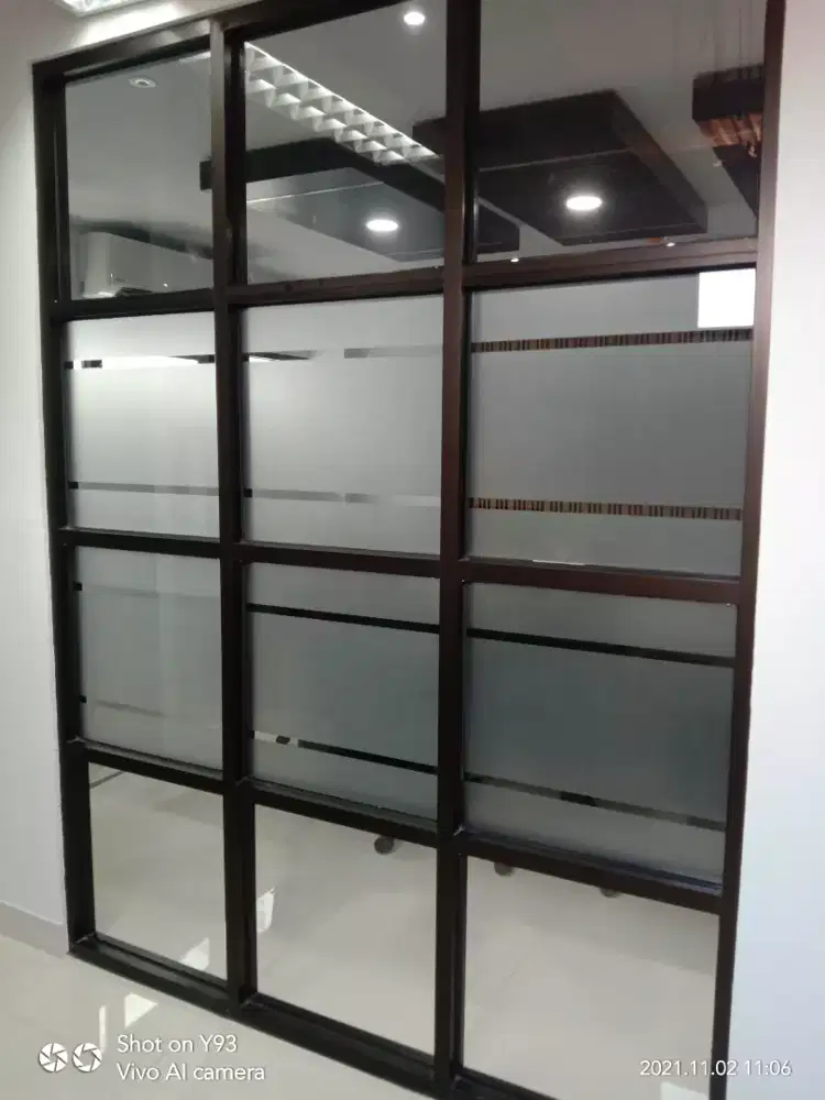 Stiker kaca sanblas garis gari garis