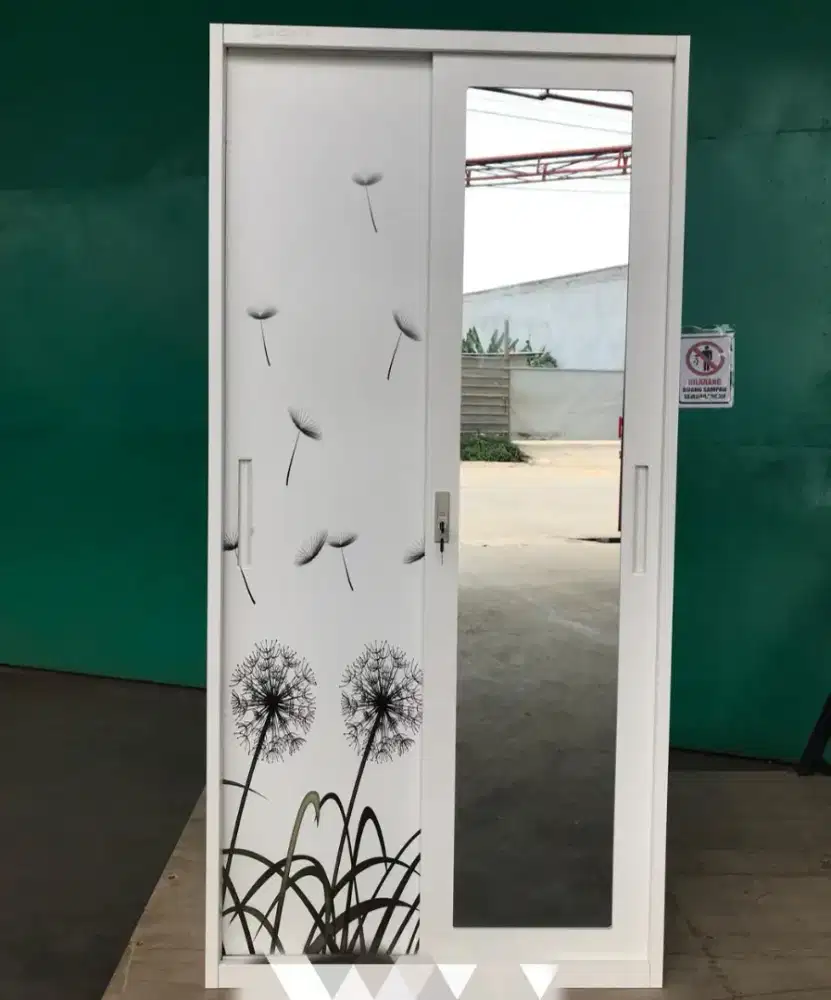 Lemari Besi Pakaian 2 Pintu / Lemari Besi Baju 2 Pintu Sliding 24