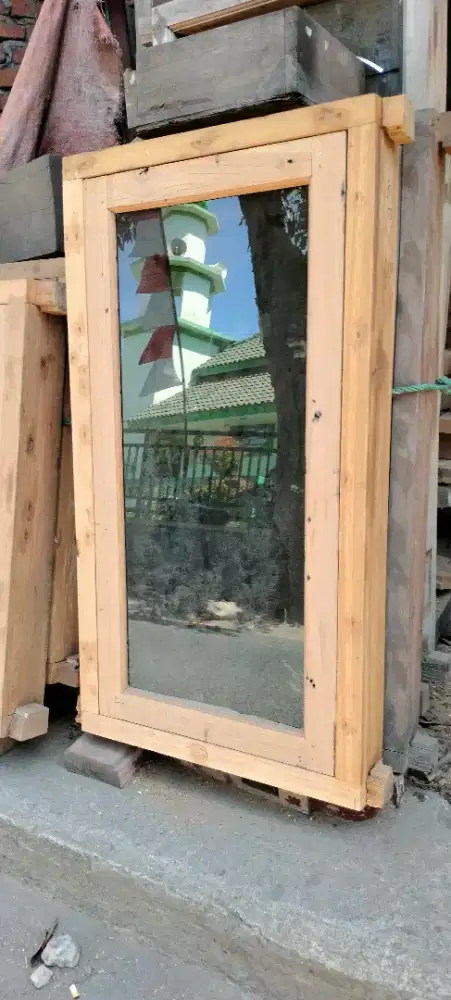 Jendela Meranti 50x100 standard kamar