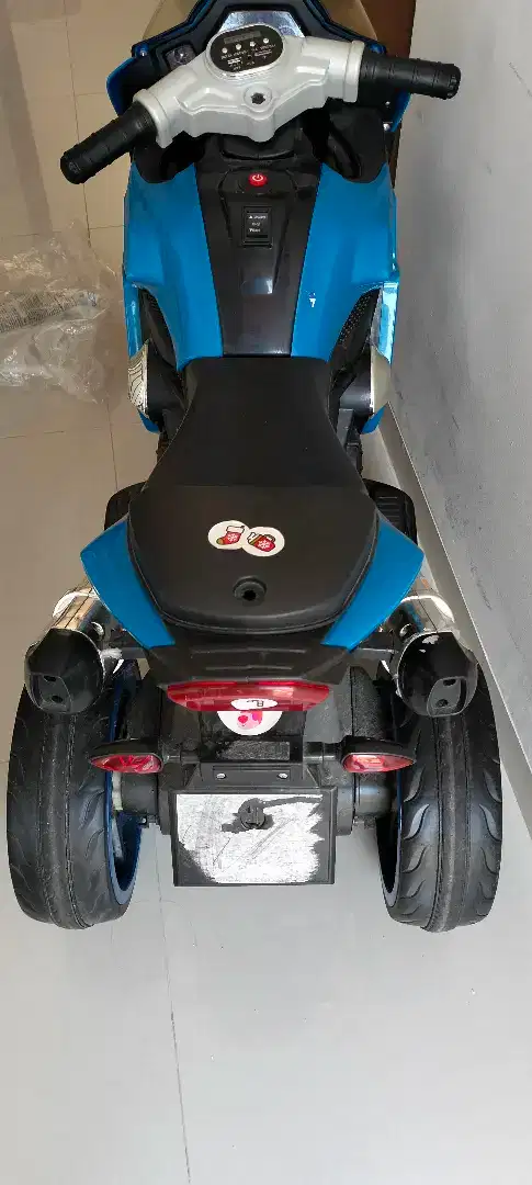 Mainan anak motor aki