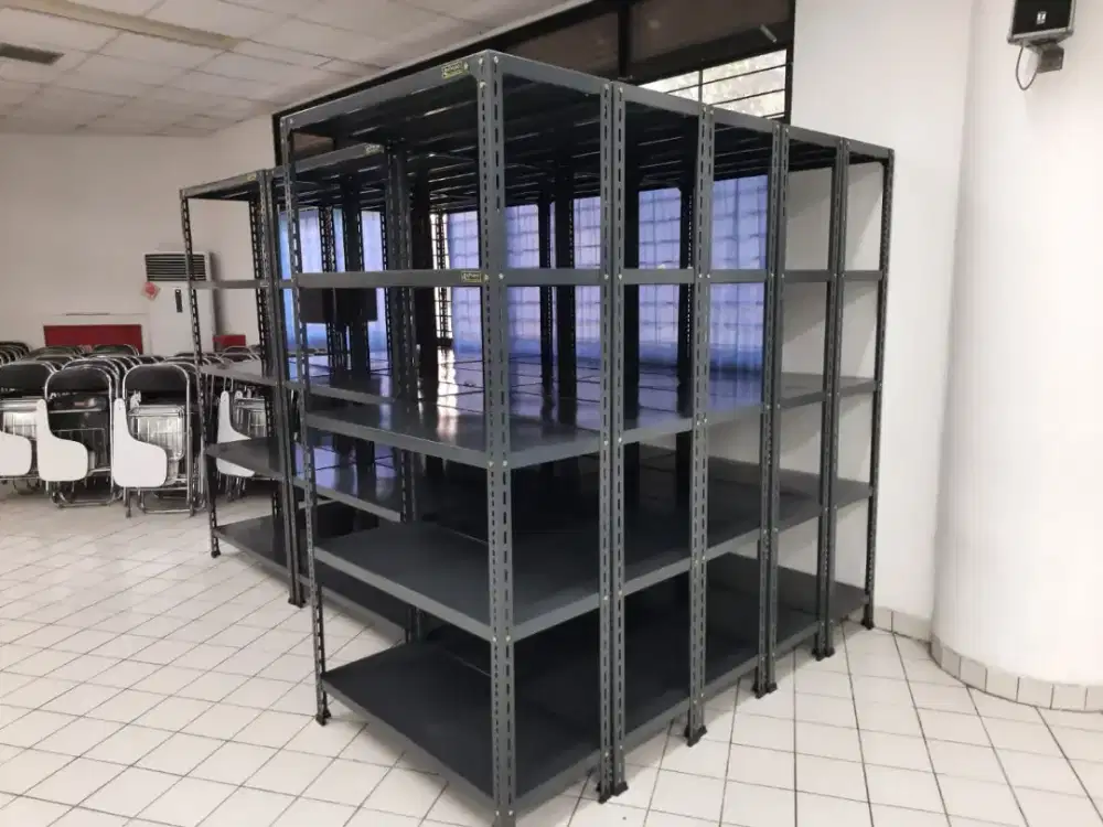 Rak 5 susun siku lubang