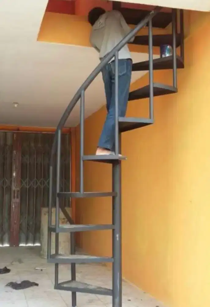 tangga putar teemurah 20