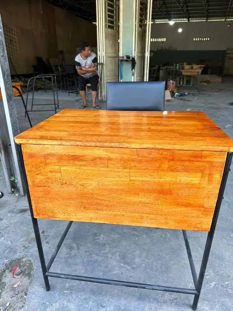 Meja sekolah + kursi