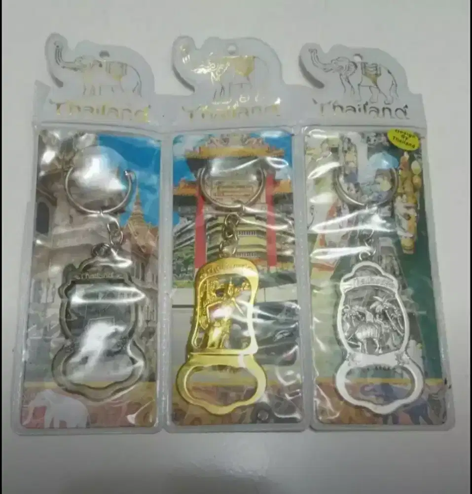 3 gantungan kunci antik Thailand , buat koleksi segala kunci.