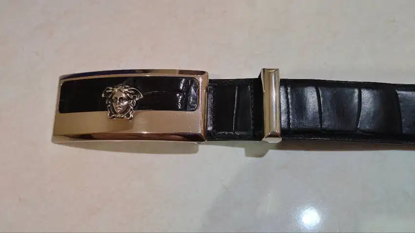 Gianni Versace Grand Medusa Man Elegant Leather Belt Vintage