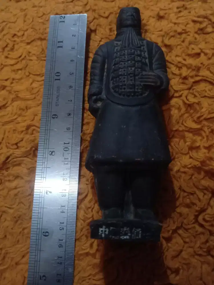 Patung Antik Kuno