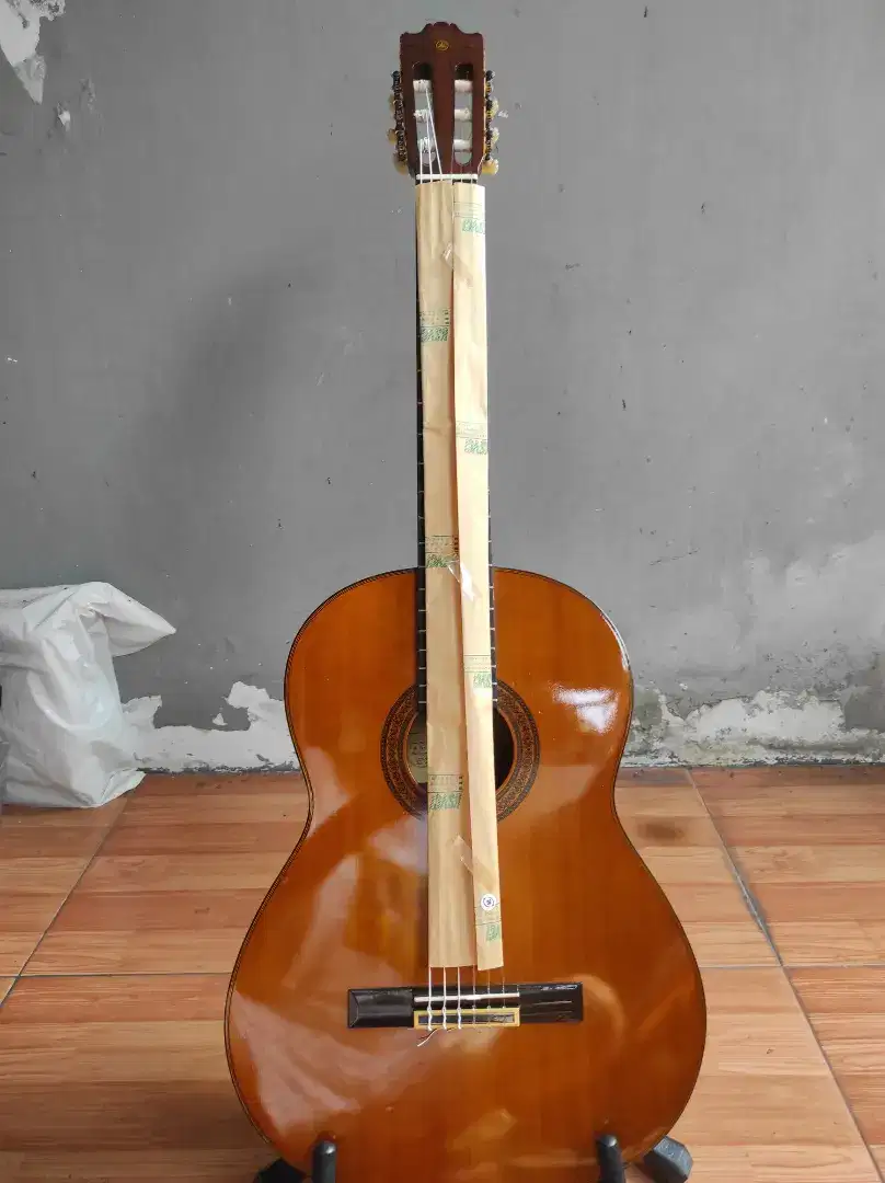 YAMAHA GITAR VINTAGE TH 80AN ORIGINAL G235