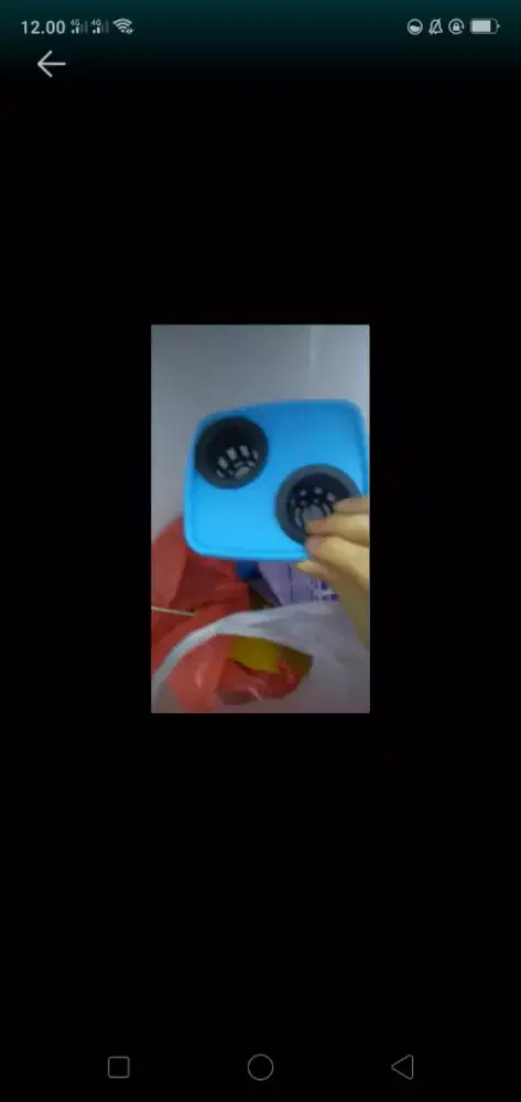 pot kecil untuk tanaman