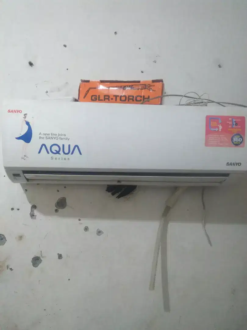 Jual Ac 1/2pk ,menerima jasa  pendingin ,instalasi listrik