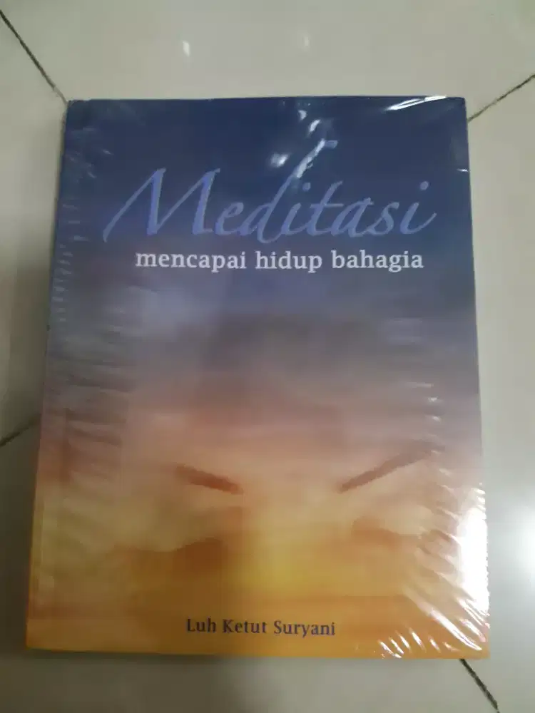 Buku Meditasi mencapai hidup bahagia