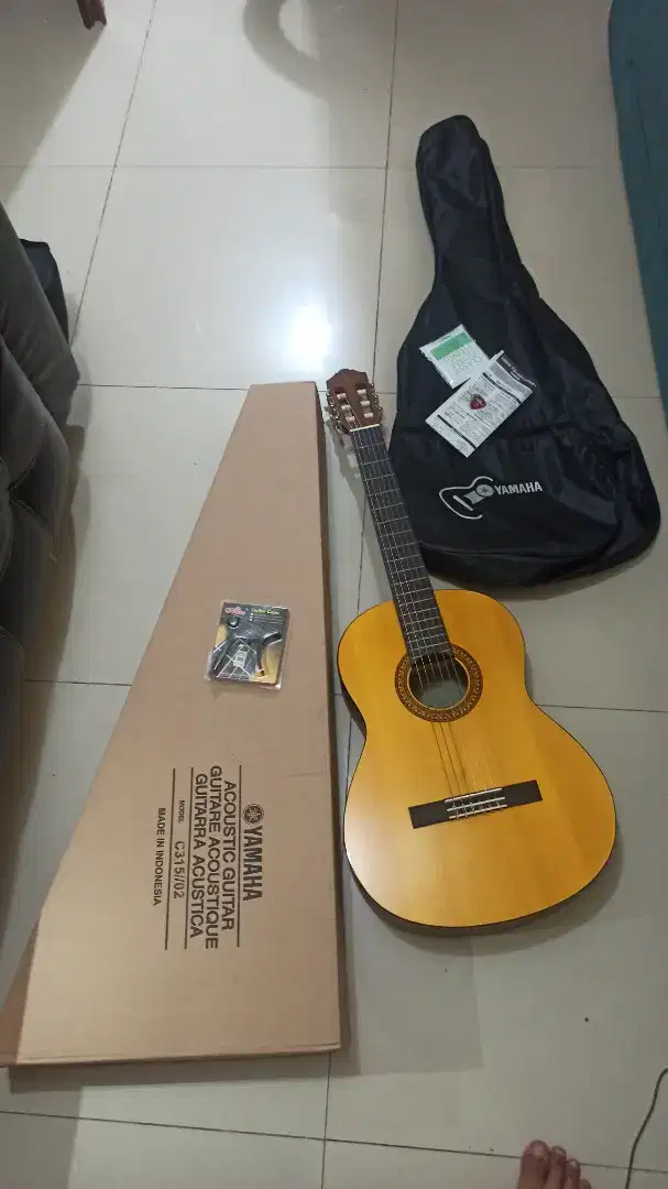 Yamaha gitar clasic C-315 original